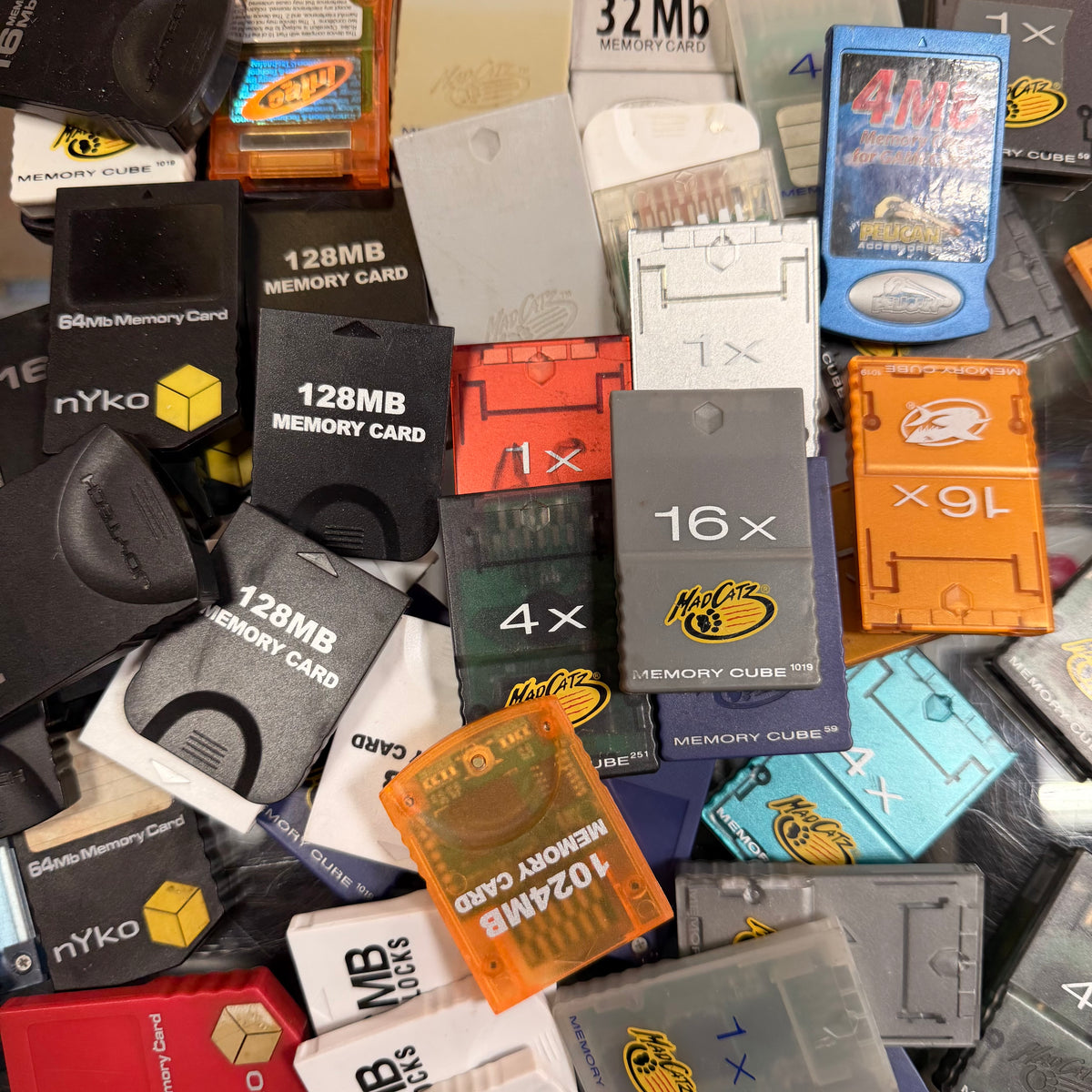 Generic Memory Card [Sizes and Styles Vary] - (LS) (Gamecube)